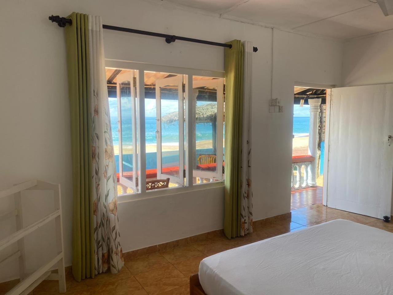 Happy Beach Safari Retreat Hambantota Exterior photo