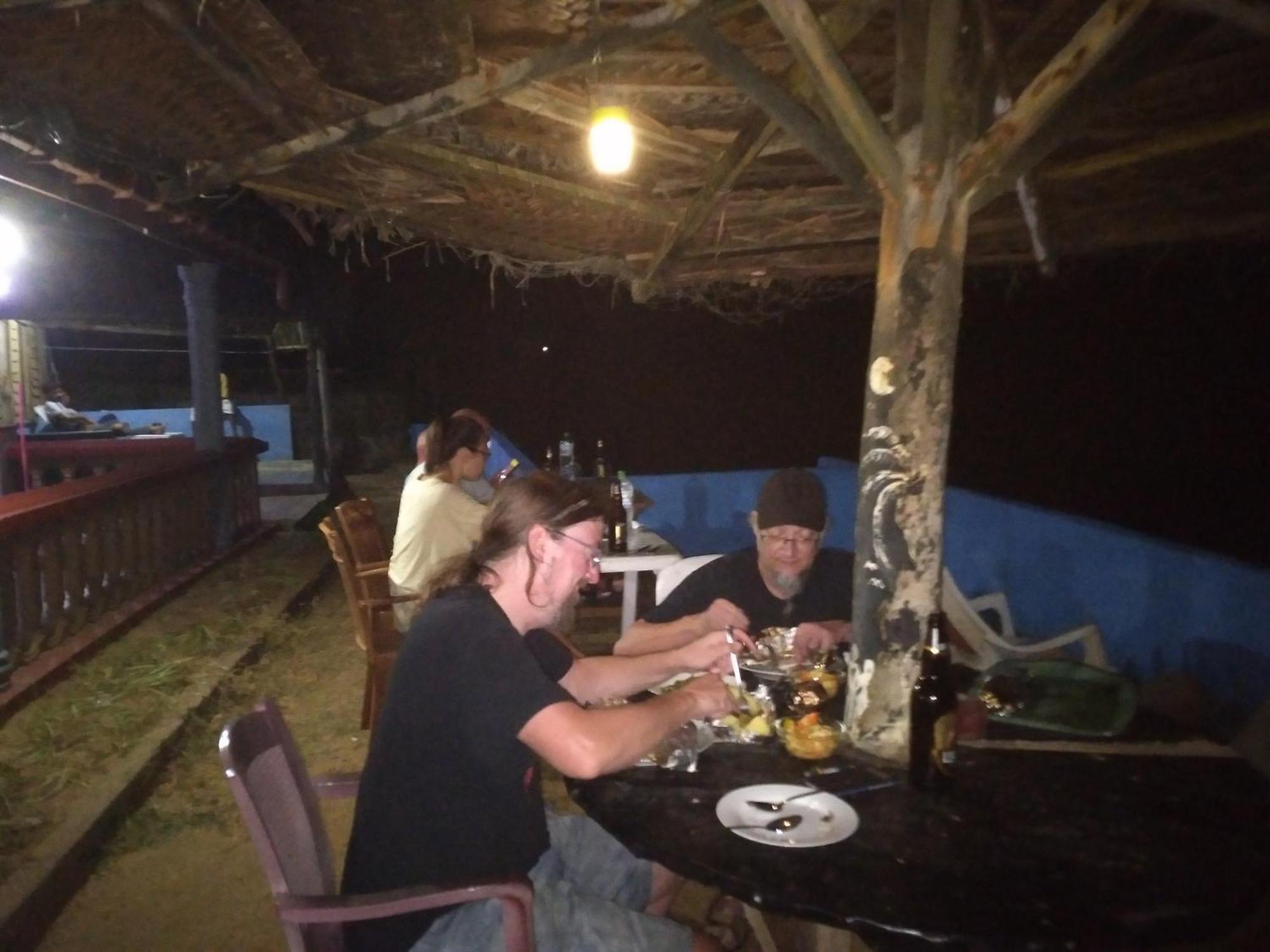 Happy Beach Safari Retreat Hambantota Exterior photo