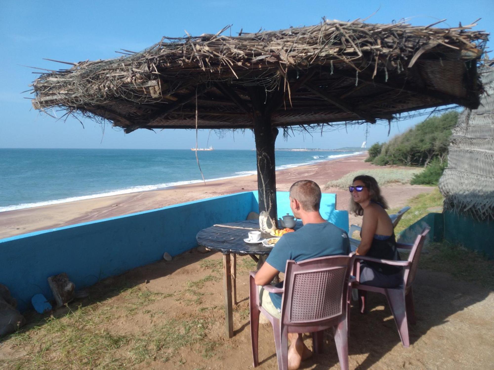 Happy Beach Safari Retreat Hambantota Exterior photo