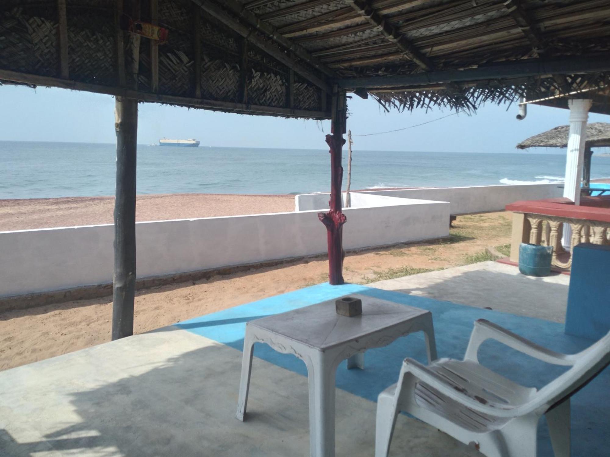 Happy Beach Safari Retreat Hambantota Room photo