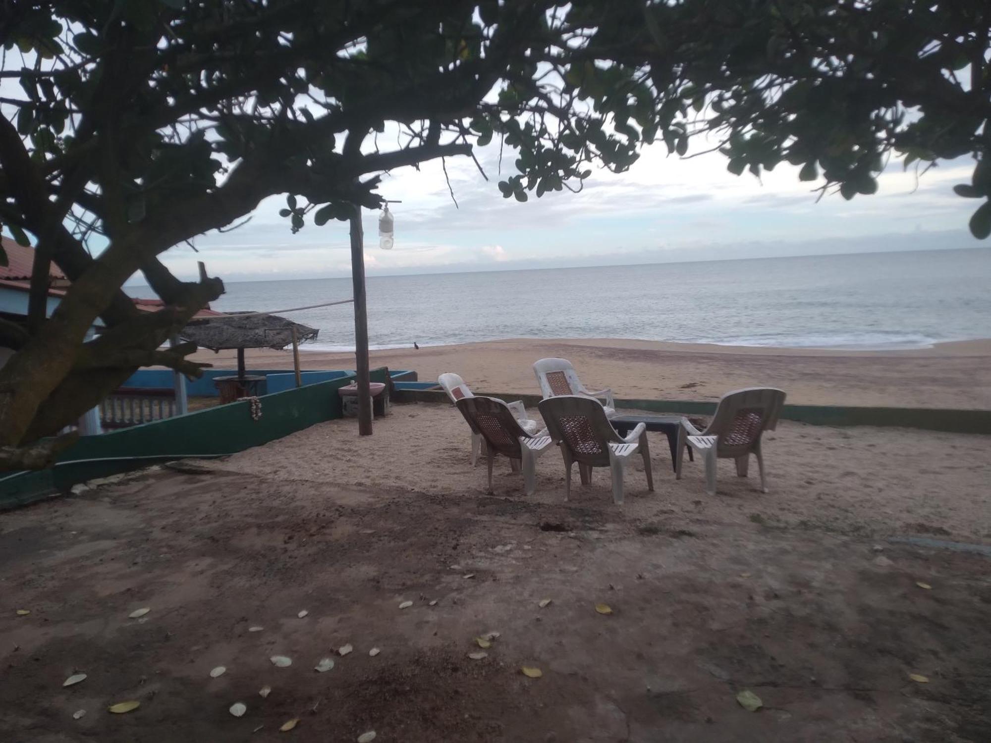 Happy Beach Safari Retreat Hambantota Room photo