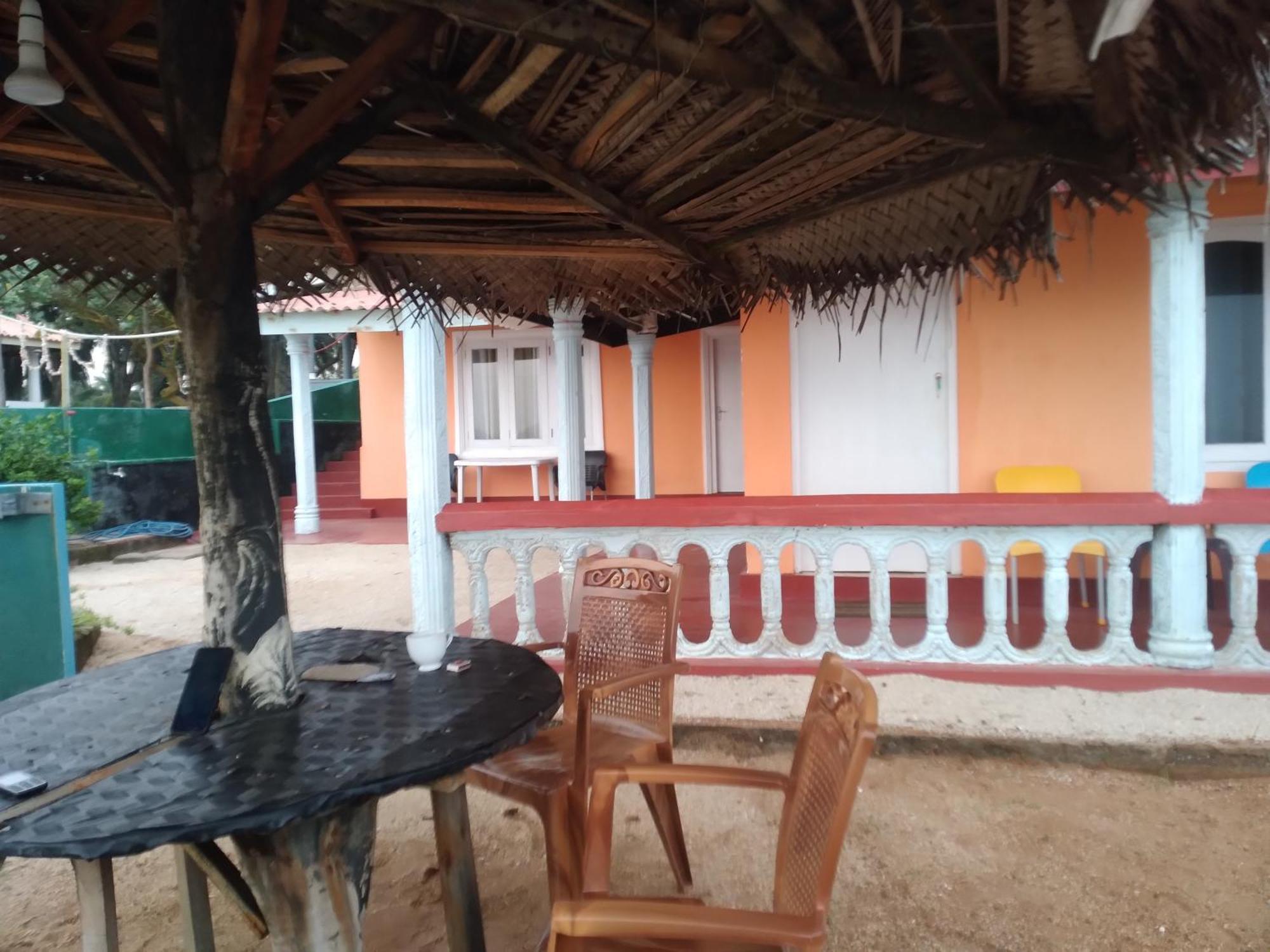 Happy Beach Safari Retreat Hambantota Exterior photo